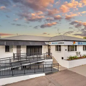 https://double-room-2-minutes-from-strand.queenslandhotels.net
